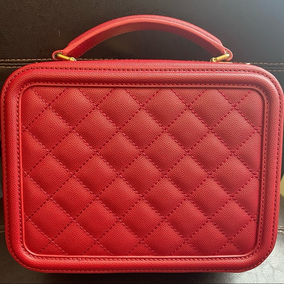 Charles and Keith cosmetic bag - Picture 2 of 8